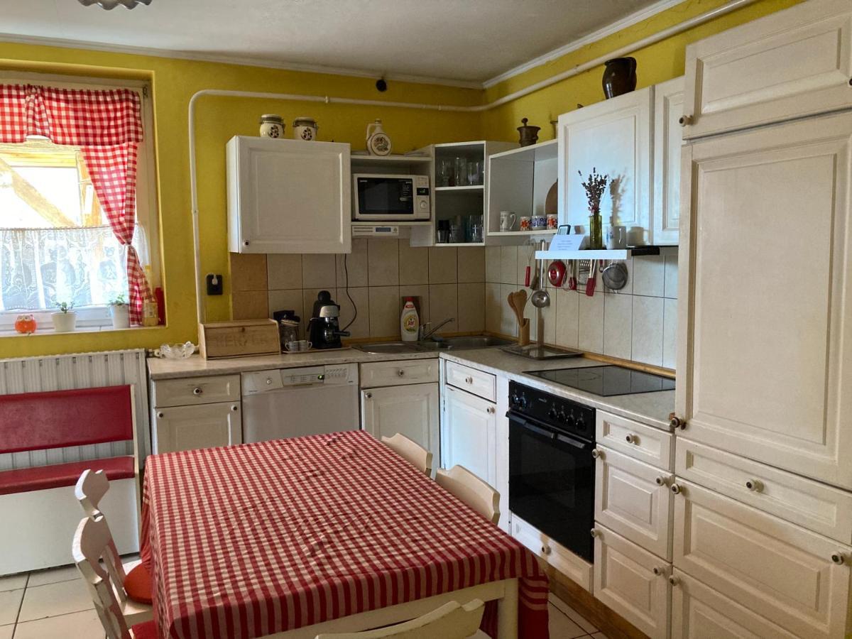Leander Vendeghaz Apartment Gyöngyös Bagian luar foto