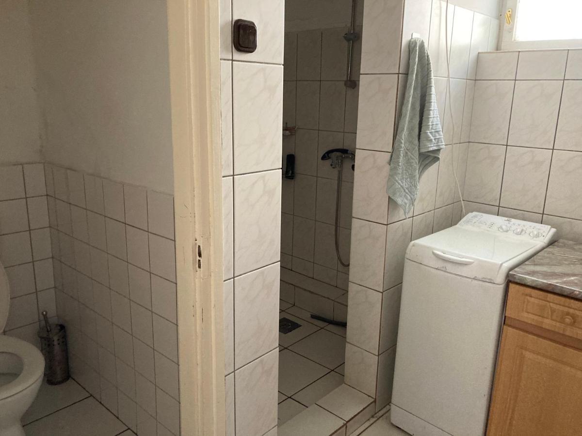 Leander Vendeghaz Apartment Gyöngyös Bagian luar foto