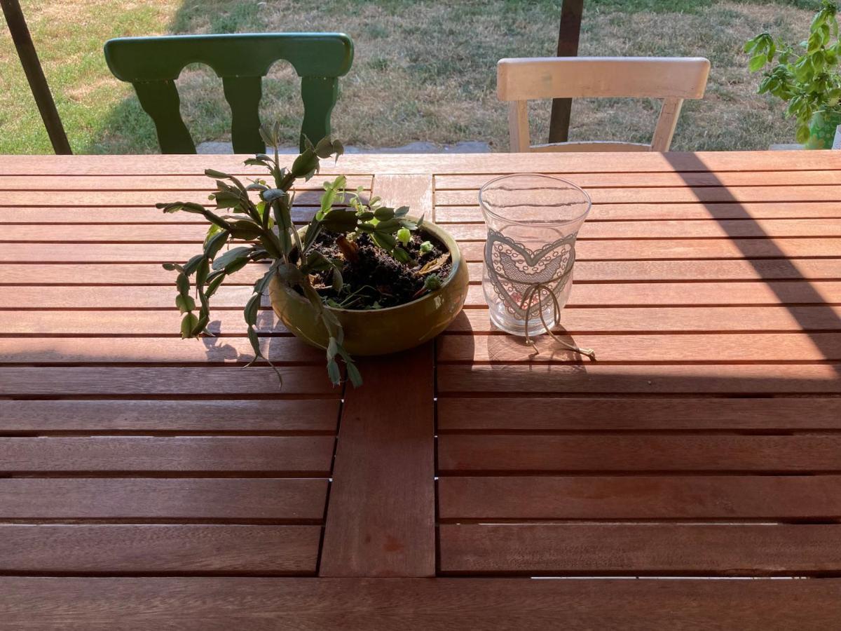 Leander Vendeghaz Apartment Gyöngyös Bagian luar foto